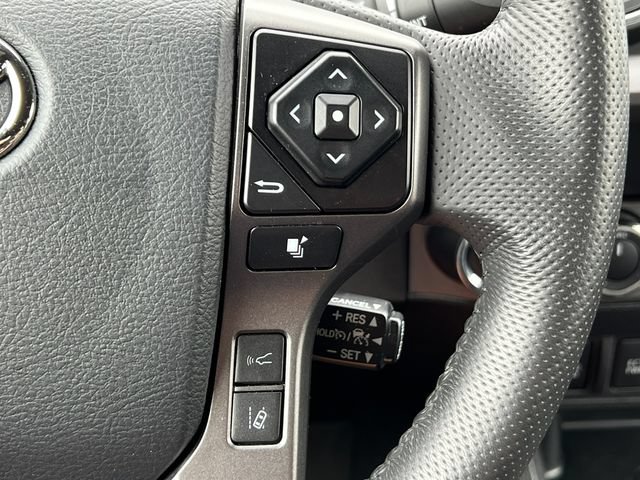 Used 2023 Toyota Tacoma TRD Off-Road w/ TRD Premium Off Road Package AWD/4WD image 32