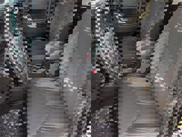 Used 2016 Jeep Wrangler Unlimited Sahara w/ Connectivity Group image 17