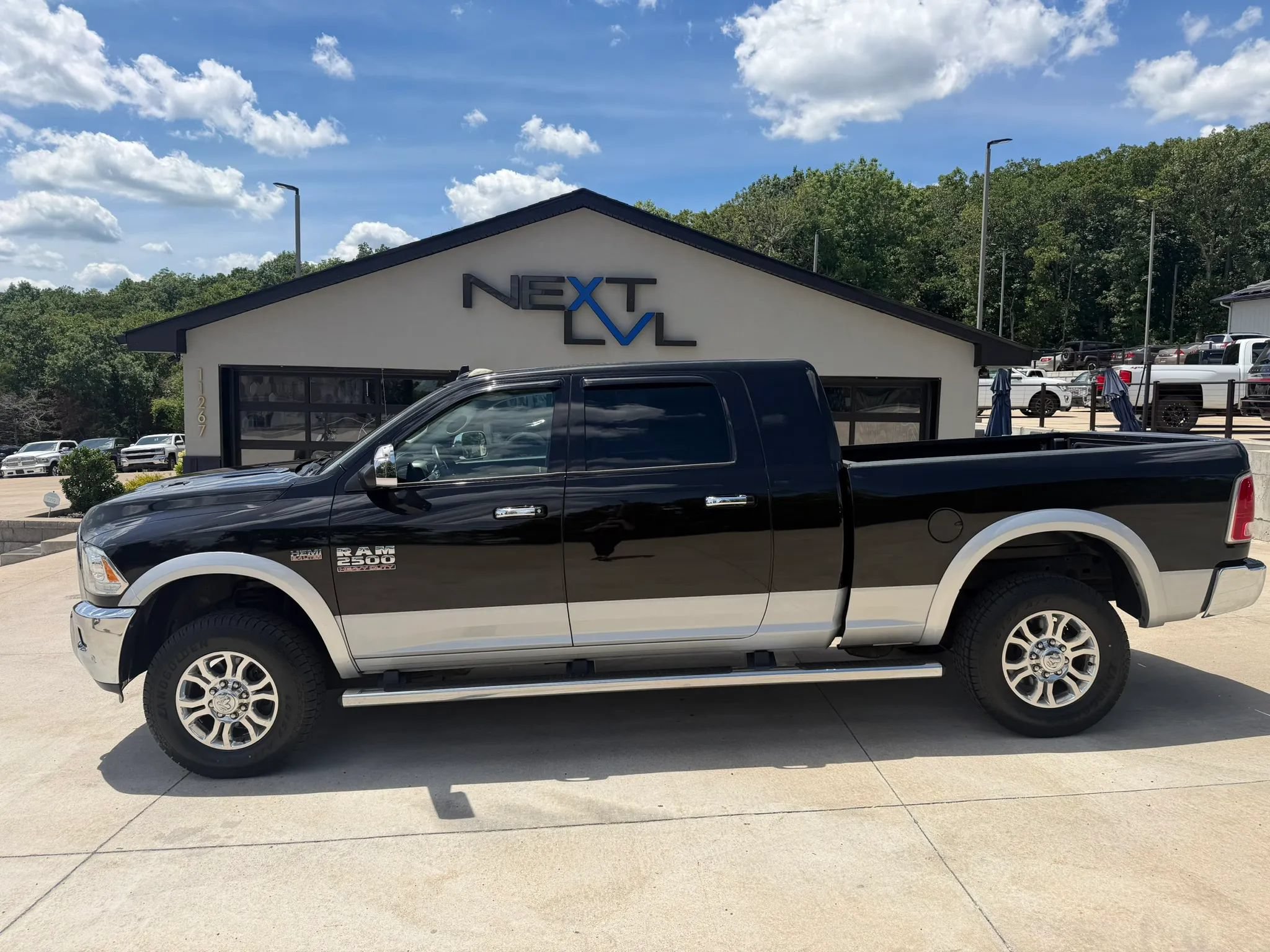 Used 2017 RAM 2500 Laramie w/ Snow Chief Group AWD/4WD image 6