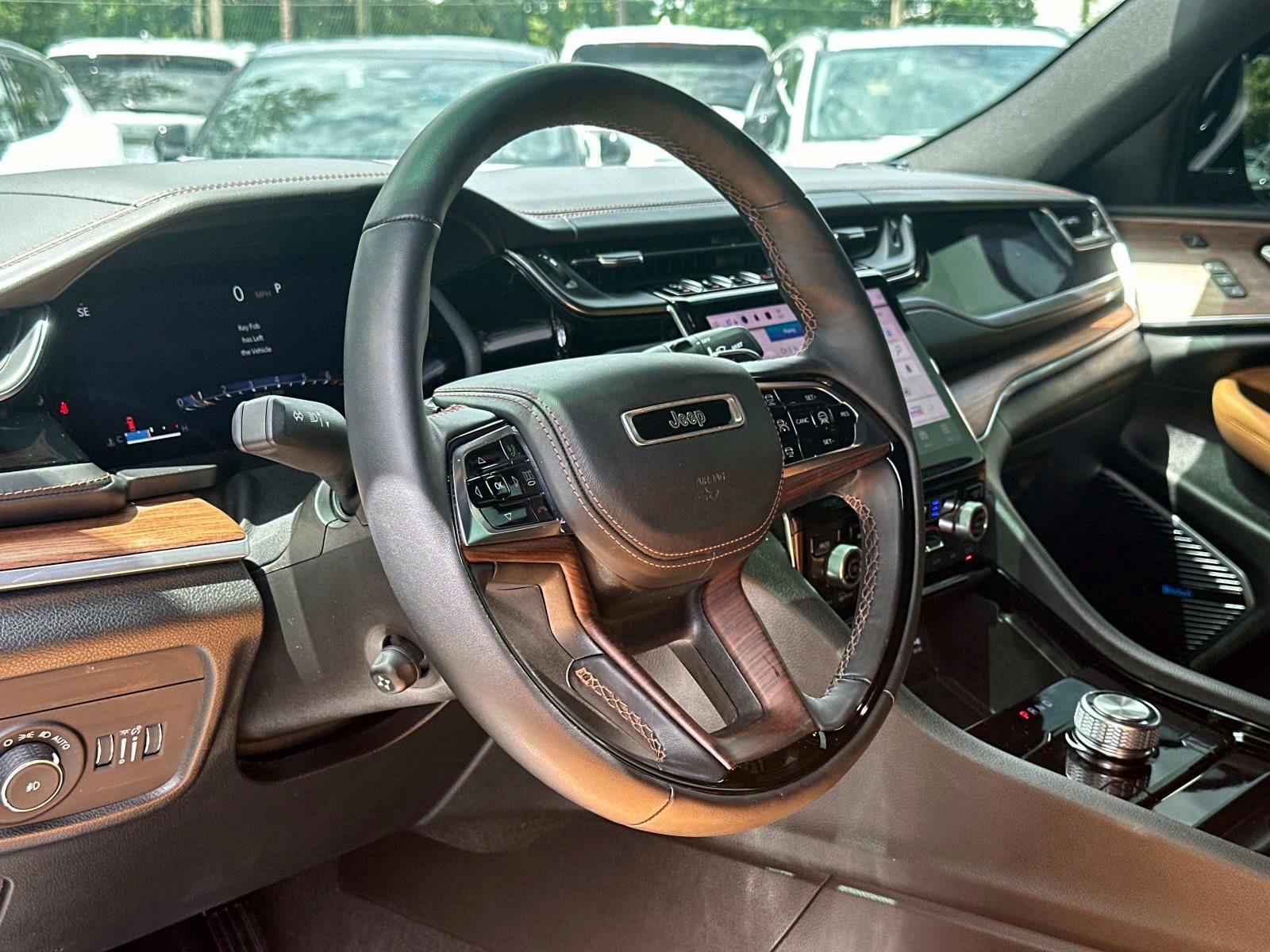 Used 2023 Jeep Grand Cherokee Summit w/ Adv Protech Group IV image 31