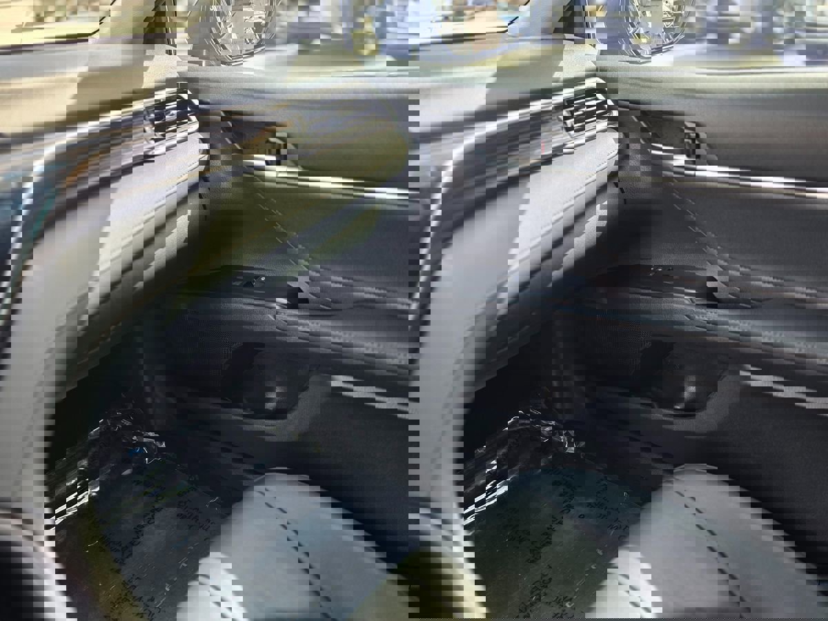 Used 2018 Toyota Camry XLE image 41