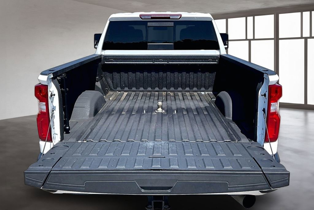 Used 2022 Chevrolet Silverado 2500 LTZ w/ LTZ Plus Package AWD/4WD image 7