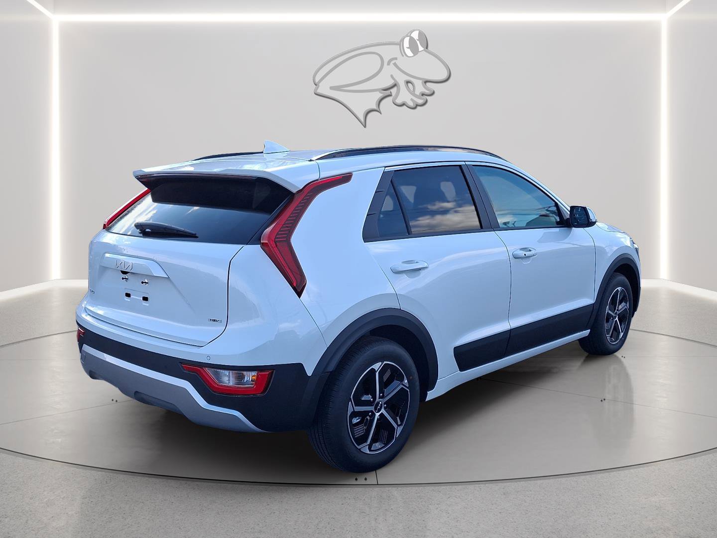 Used 2025 Kia Niro EX FWD image 5