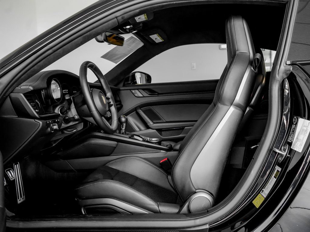 Certified 2024 Porsche 911 GT3 RWD image 5