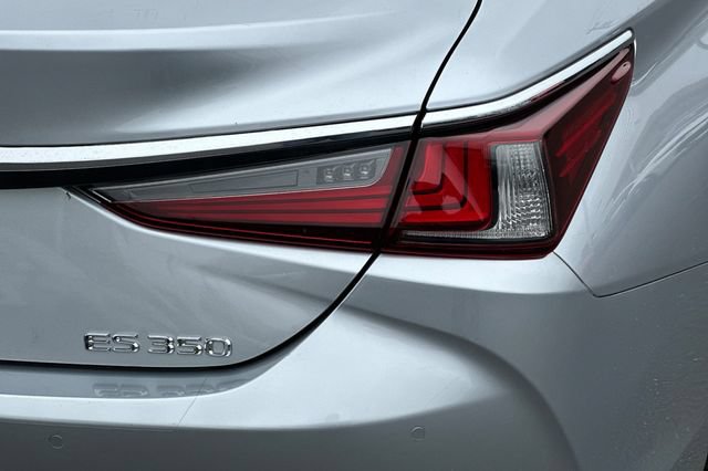 Used 2023 Lexus ES 350 w/ Premium Package FWD image 29