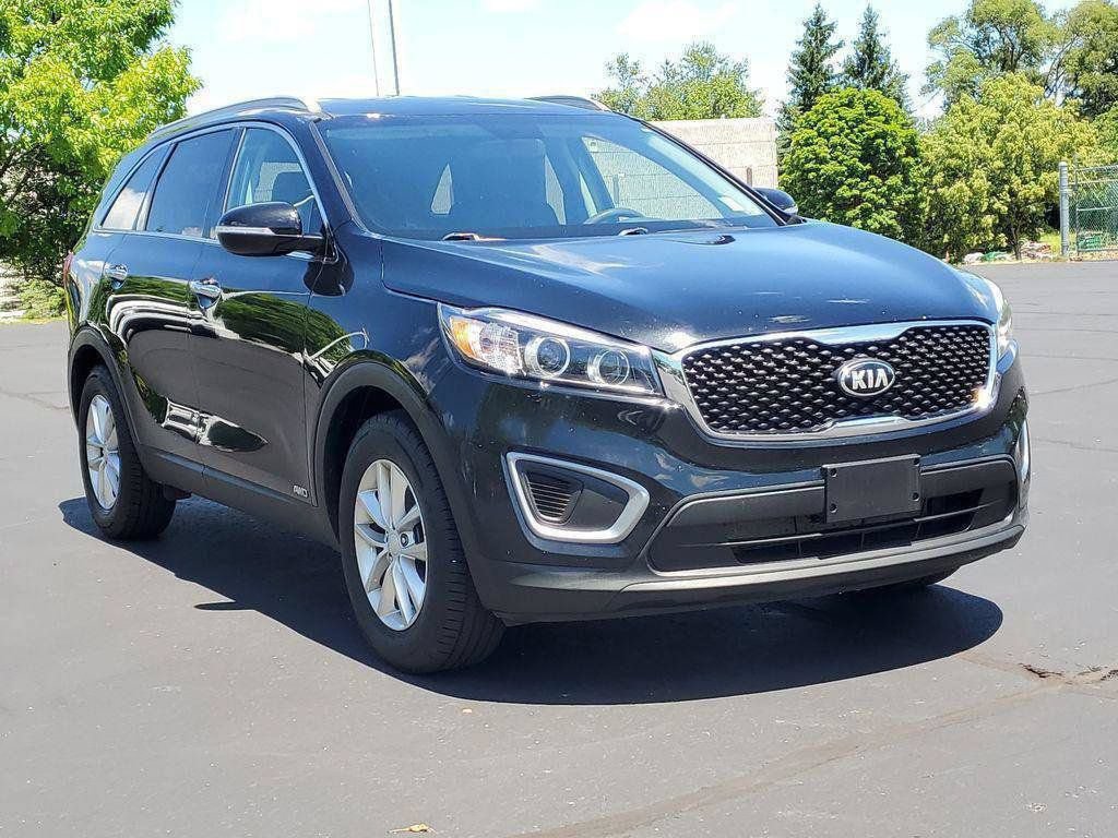 Used 2016 Kia Sorento AWD image 2