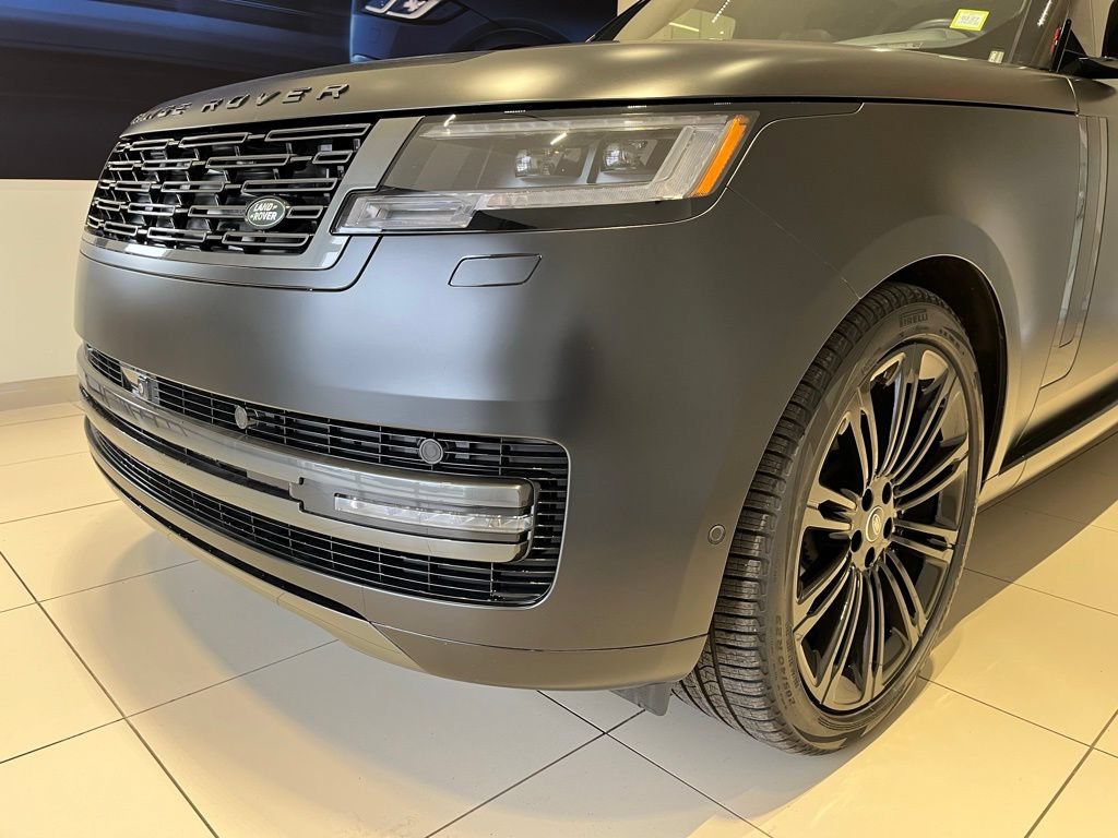 Certified 2025 Land Rover Range Rover SE AWD/4WD image 6