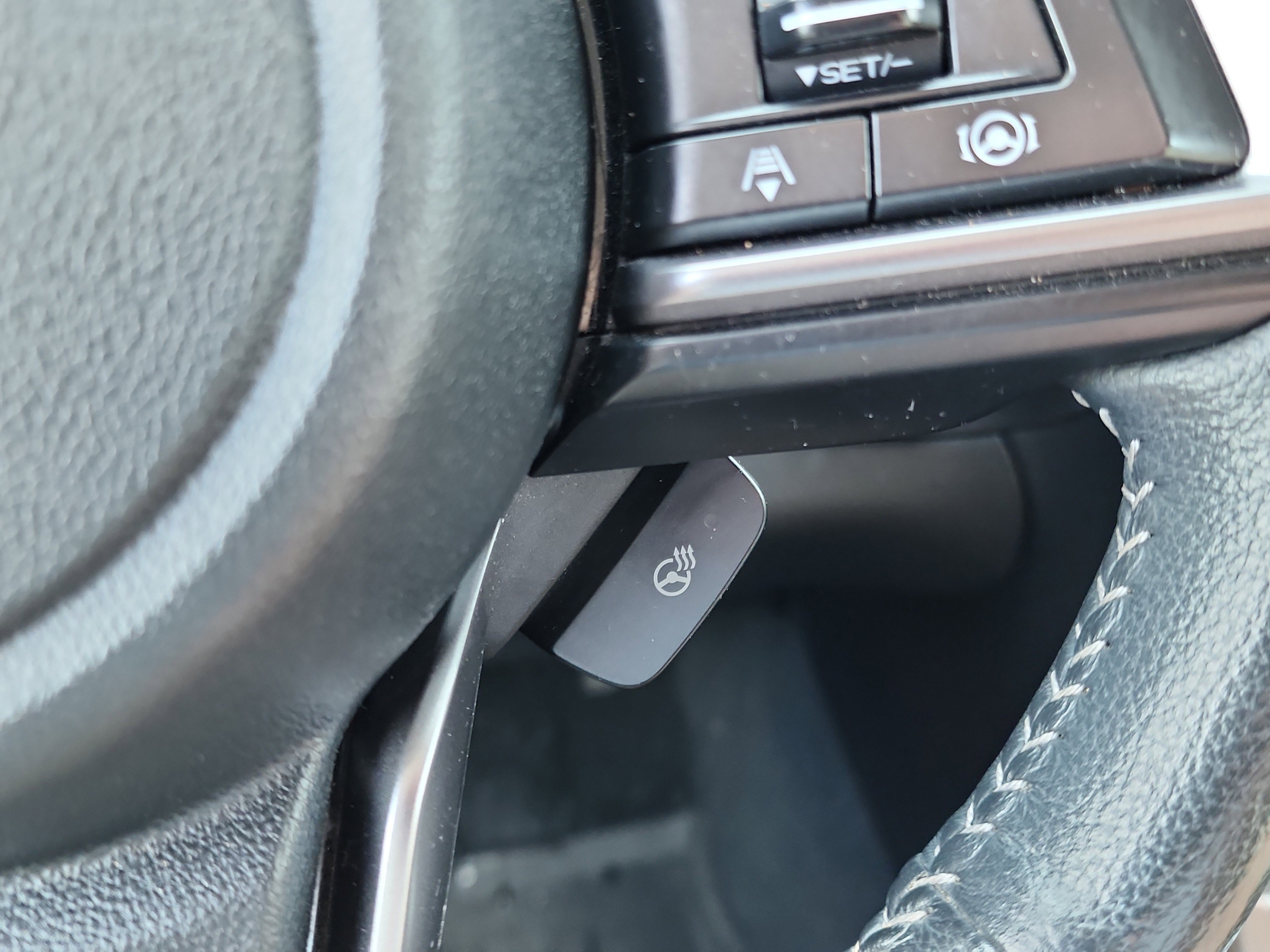 Used 2022 Subaru Ascent Limited w/ Technology Package image 23