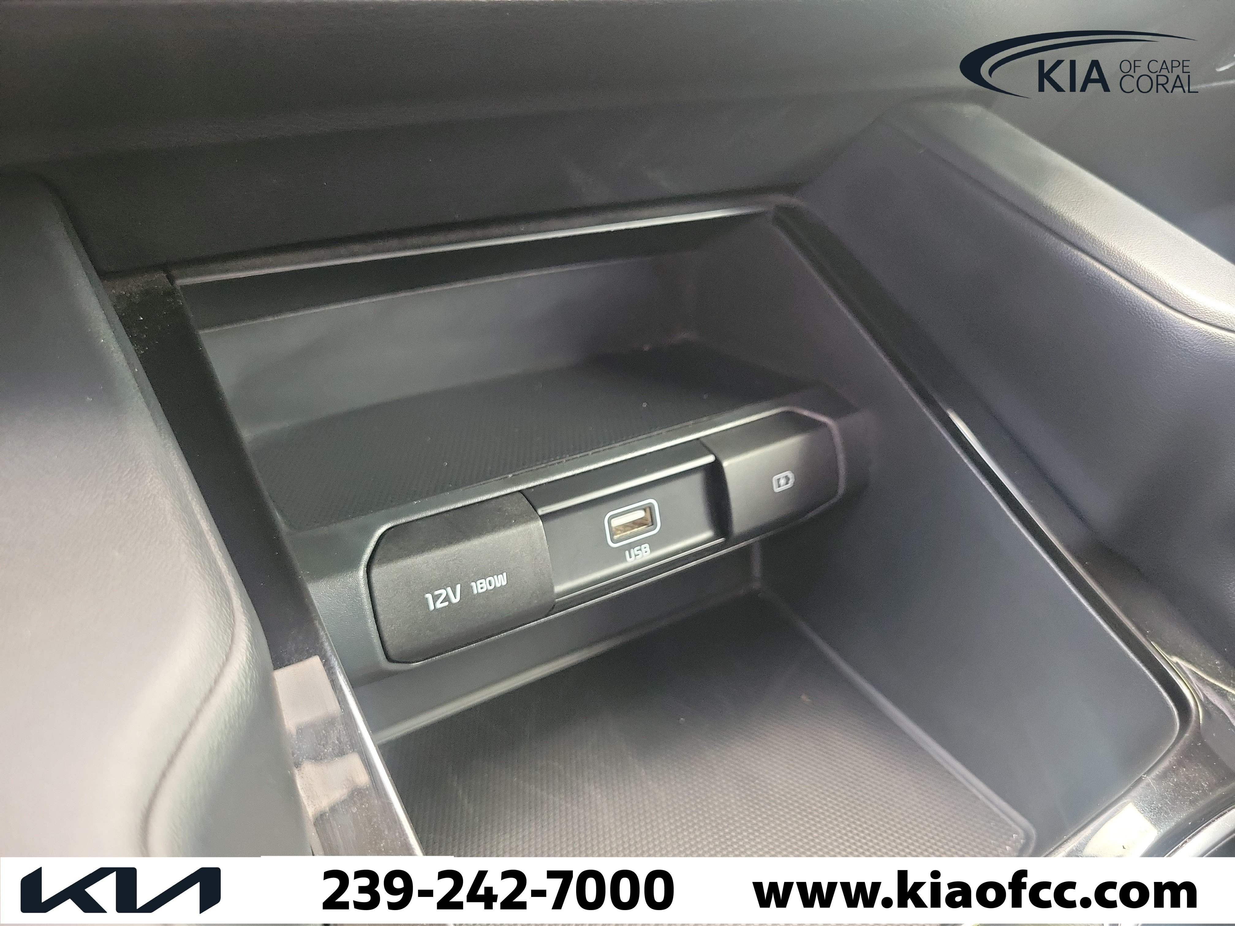 Used 2022 Kia Telluride LX FWD image 32