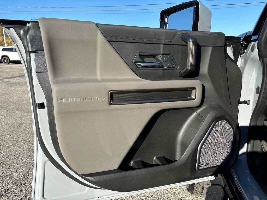 New 2025 GMC Hummer EV 3X image 25