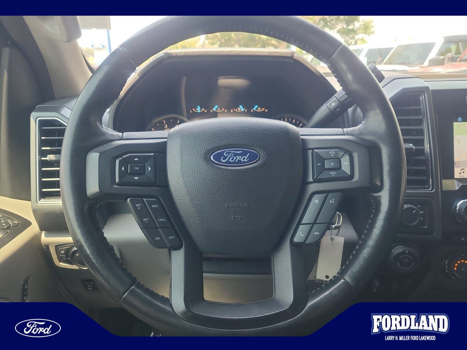 Used 2018 Ford F150 XLT w/ Equipment Group 302A Luxury AWD/4WD image 9