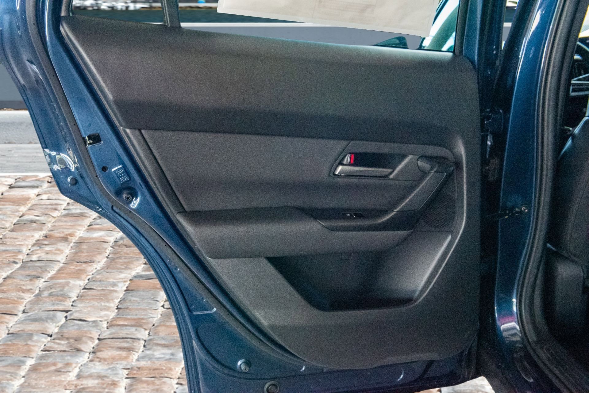 Used 2025 MAZDA CX-50 AWD 2.5 S w/ Weather Package image 16