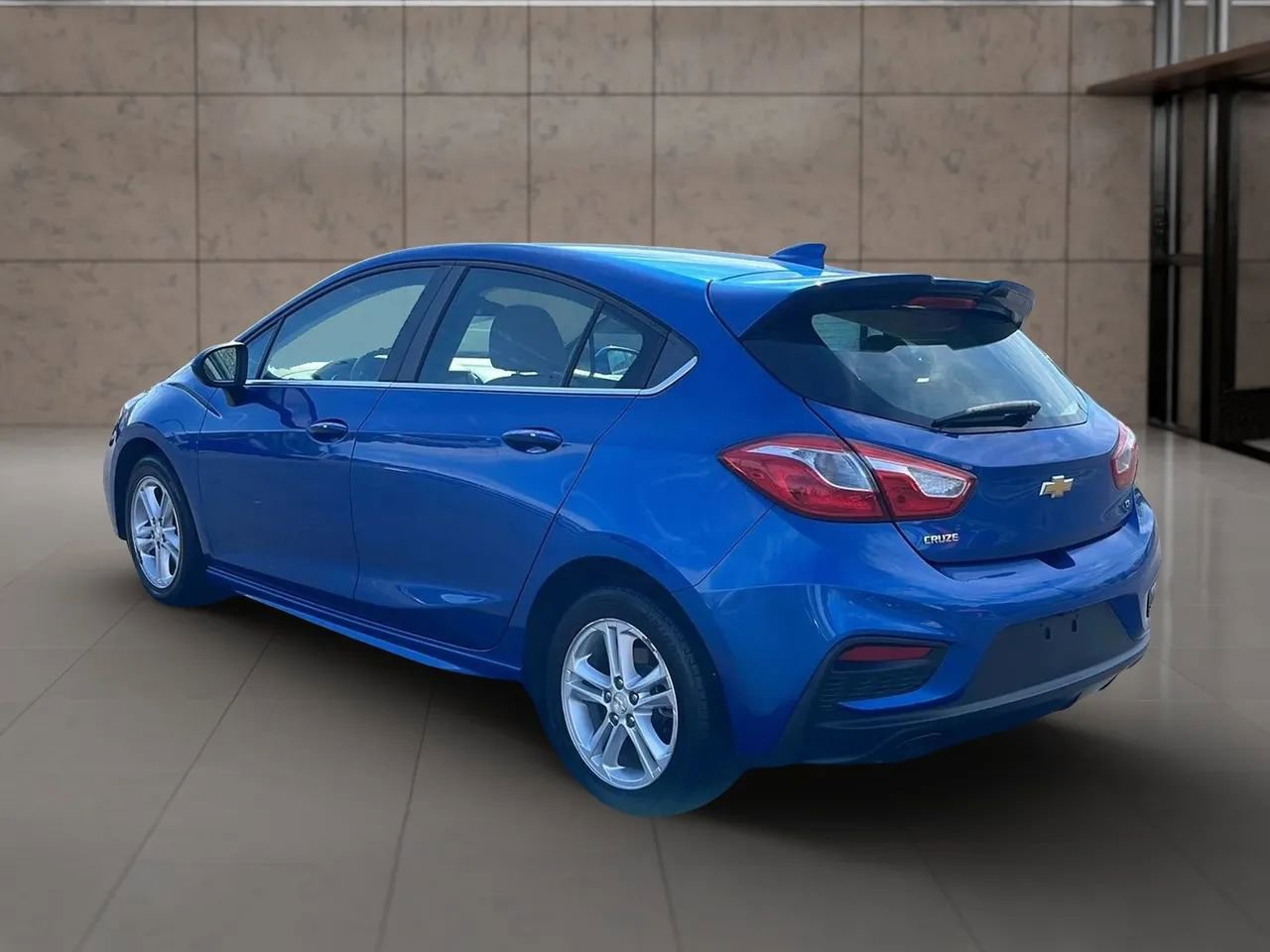 Used 2017 Chevrolet Cruze LT w/ Convenience Package image 5