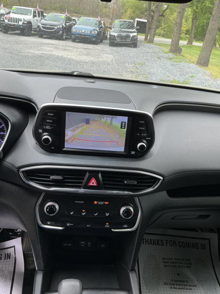 Used 2019 Hyundai Santa Fe SE AWD/4WD image 13