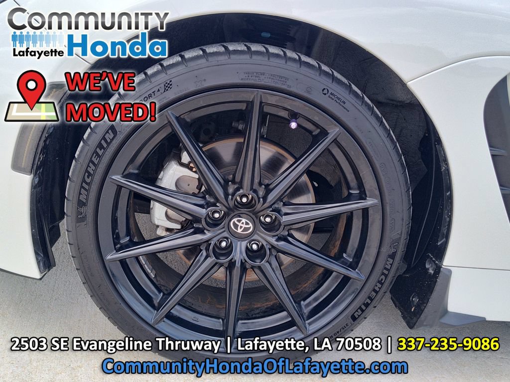 Used 2024 Toyota GR86 Premium RWD image 15