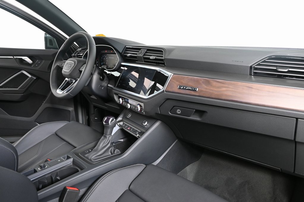New 2025 Audi Q3 2.0T Premium image 20