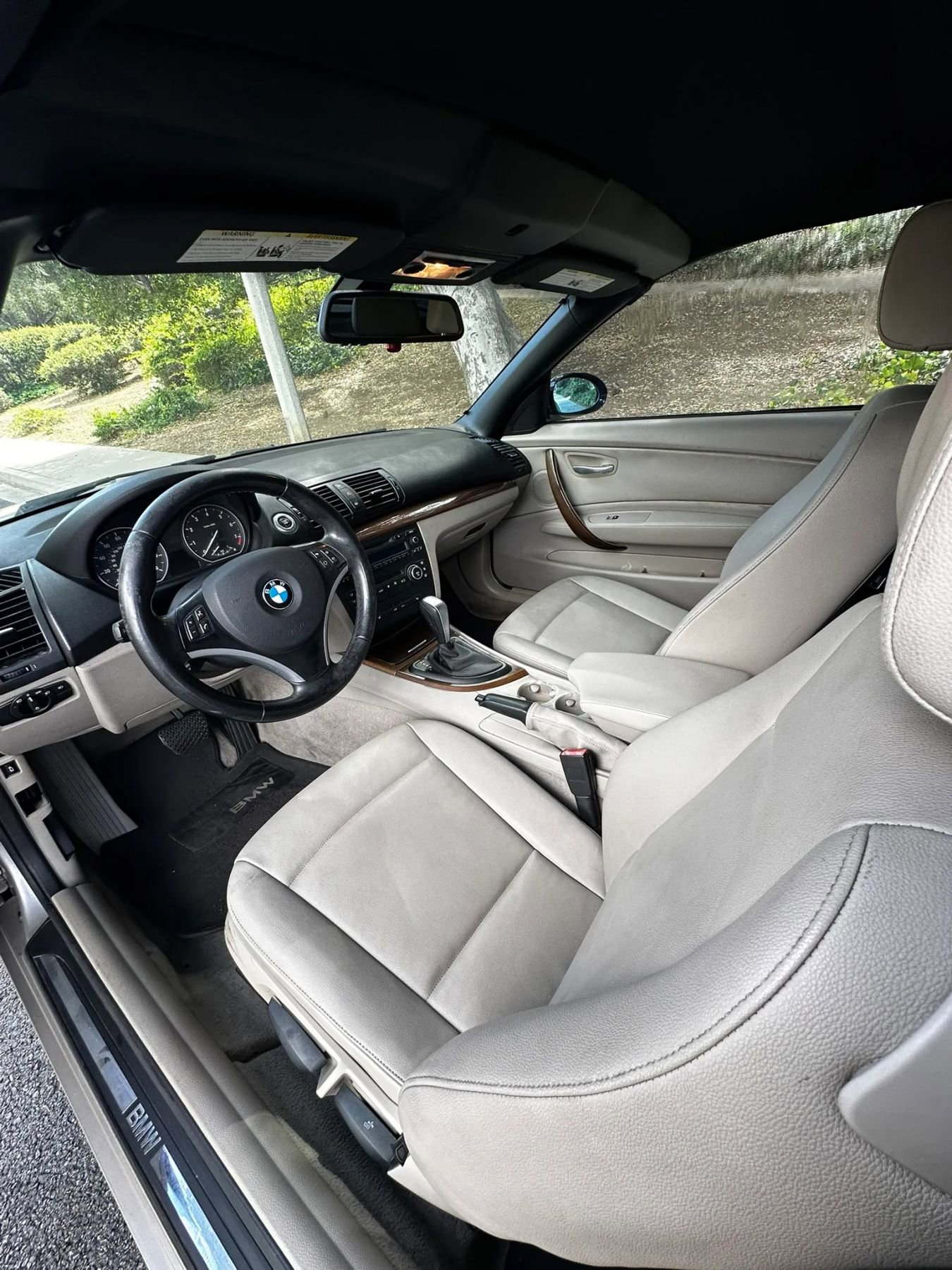 Used 2009 BMW 128i Convertible image 33