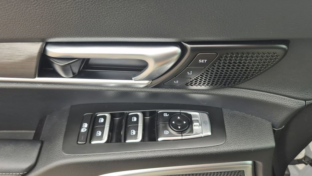 Used 2024 Kia Telluride SX X-Line image 9