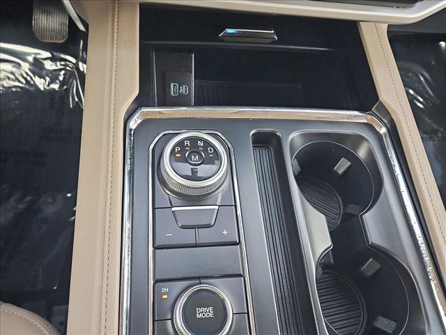 Used 2023 Ford Expedition Max XLT image 12