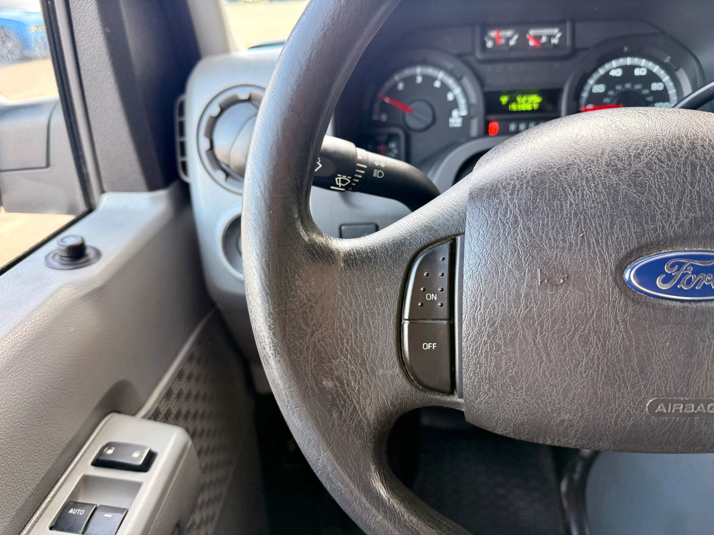 Used 2012 Ford E-150 and Econoline 150 w/ Commercial Cargo Van Pkg image 20