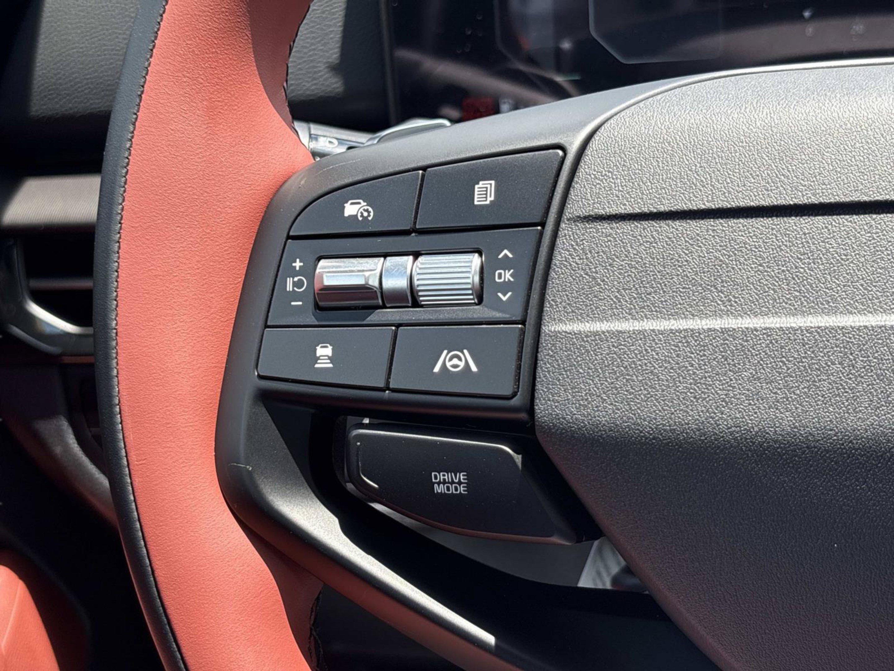 New 2027 Kia Sportage SX Prestige AWD/4WD image 24