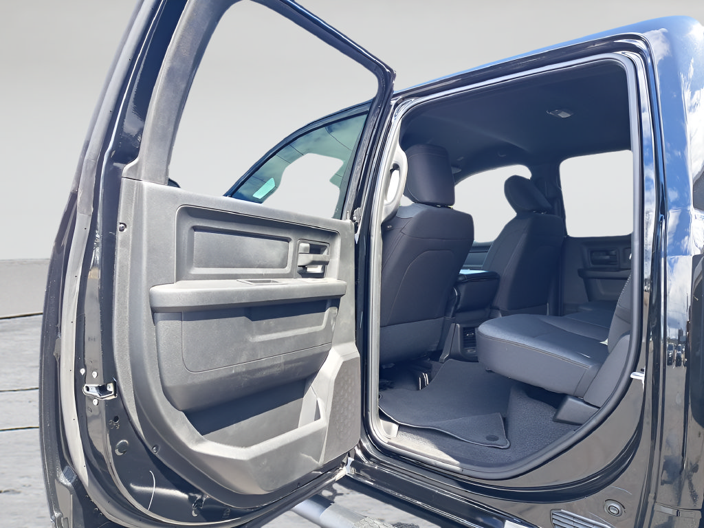 New 2026 RAM 2500 Tradesman AWD/4WD image 25