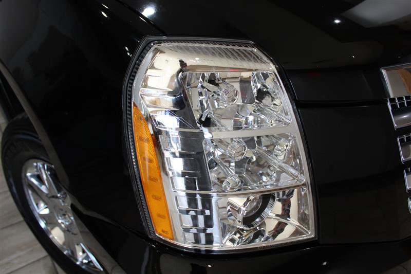 Used 2008 Cadillac Escalade AWD image 10