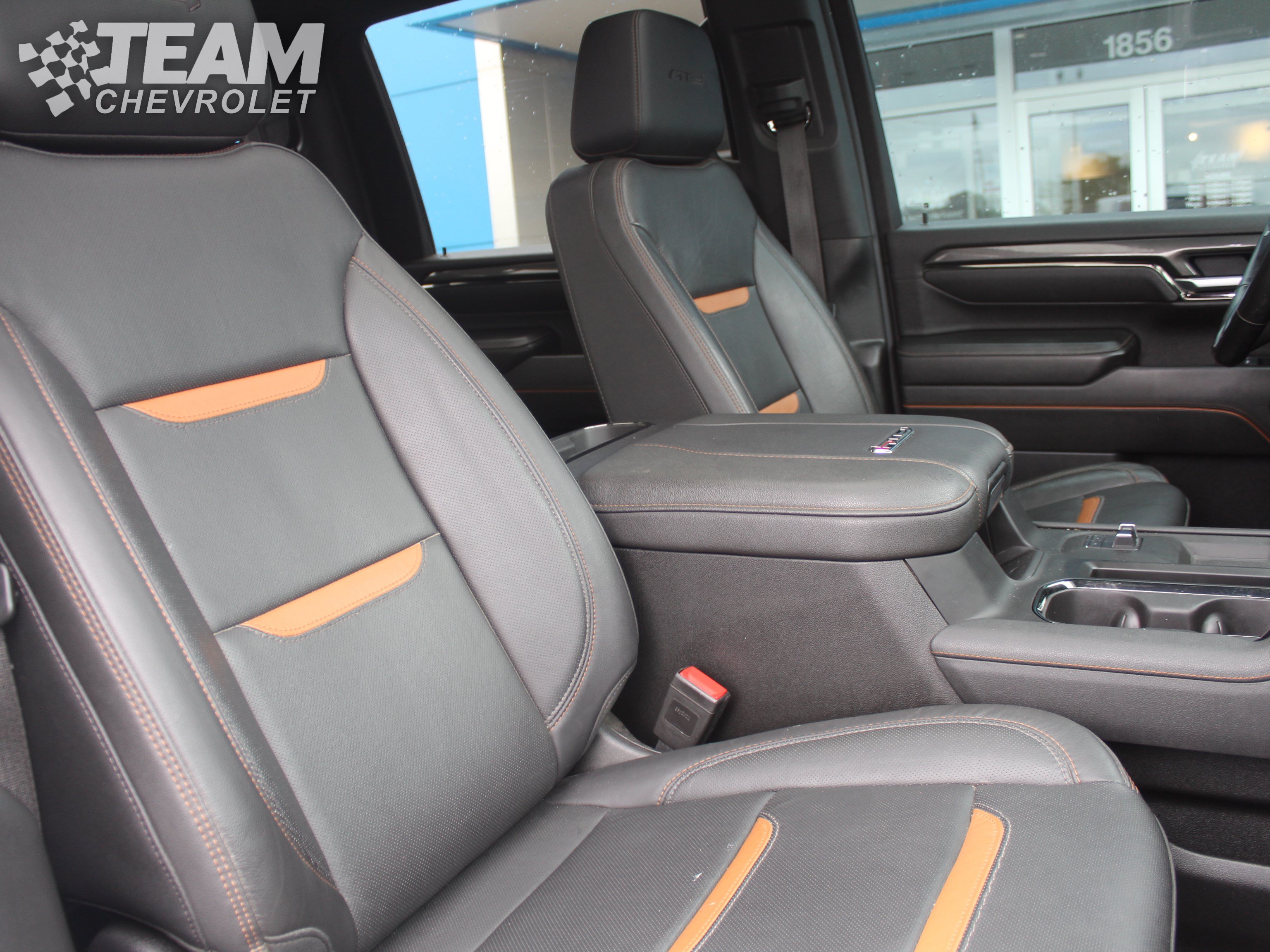 Certified 2025 GMC Sierra 2500 AT4 w/ AT4 Premium Plus Package AWD/4WD image 29