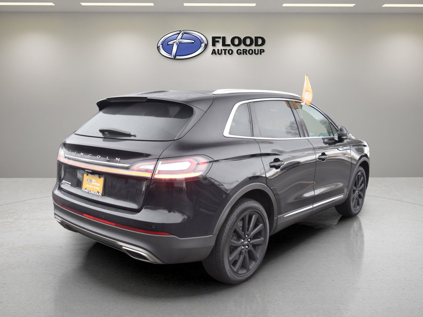 Used 2021 Lincoln Nautilus Reserve w/ Monochromatic Package image 4