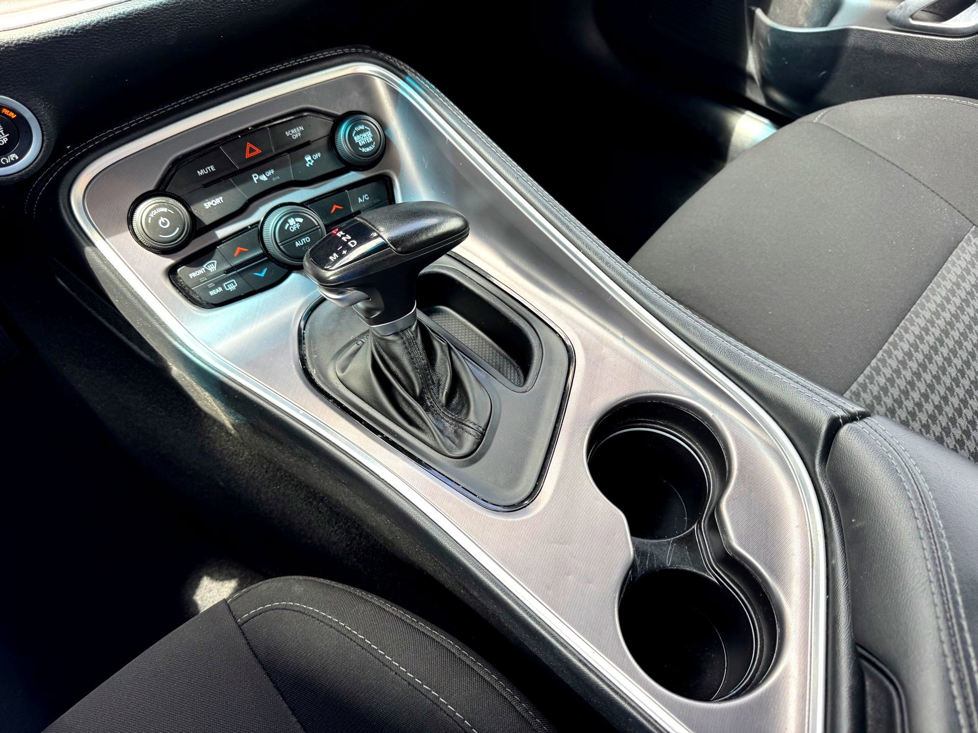 Used 2020 Dodge Challenger R/T w/ Blacktop Package image 25