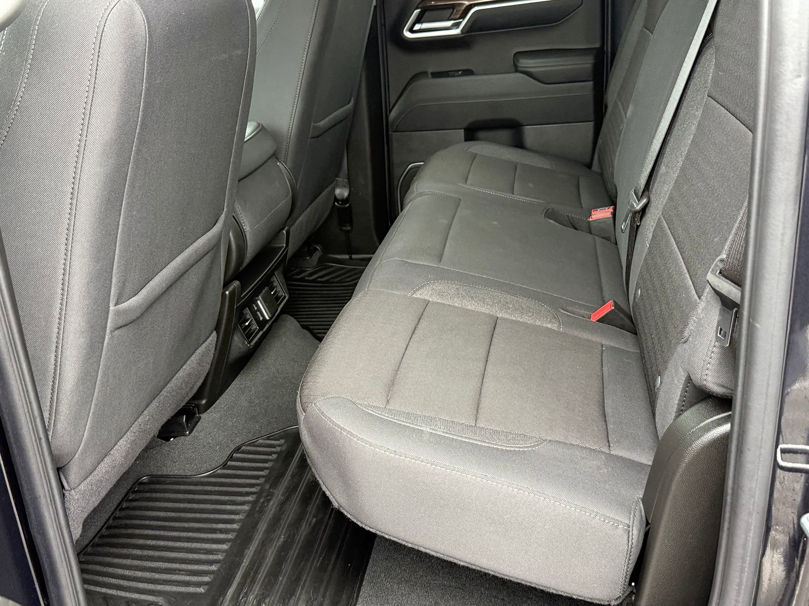 Certified 2024 Chevrolet Silverado 1500 LT AWD/4WD image 20