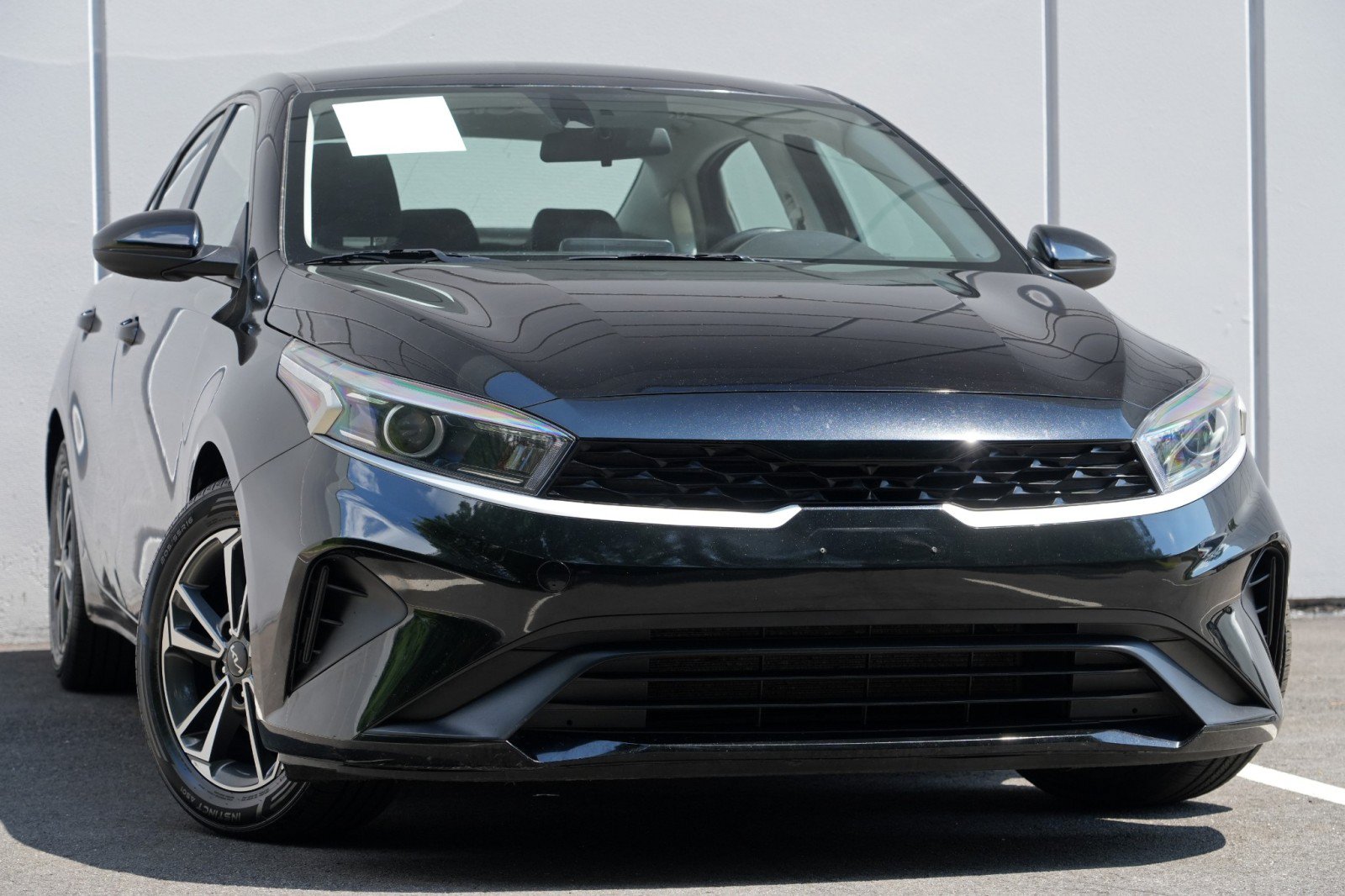 Used 2023 Kia Forte LXS FWD image 2