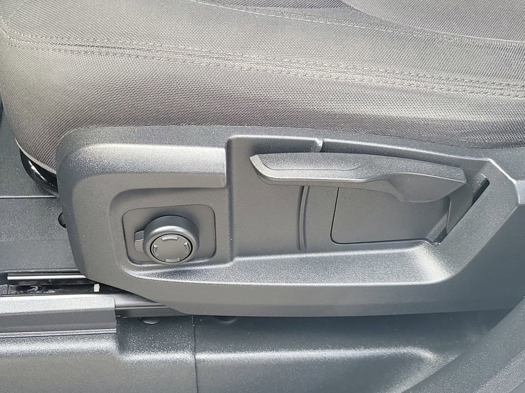 Used 2021 Land Rover Defender 110 image 26