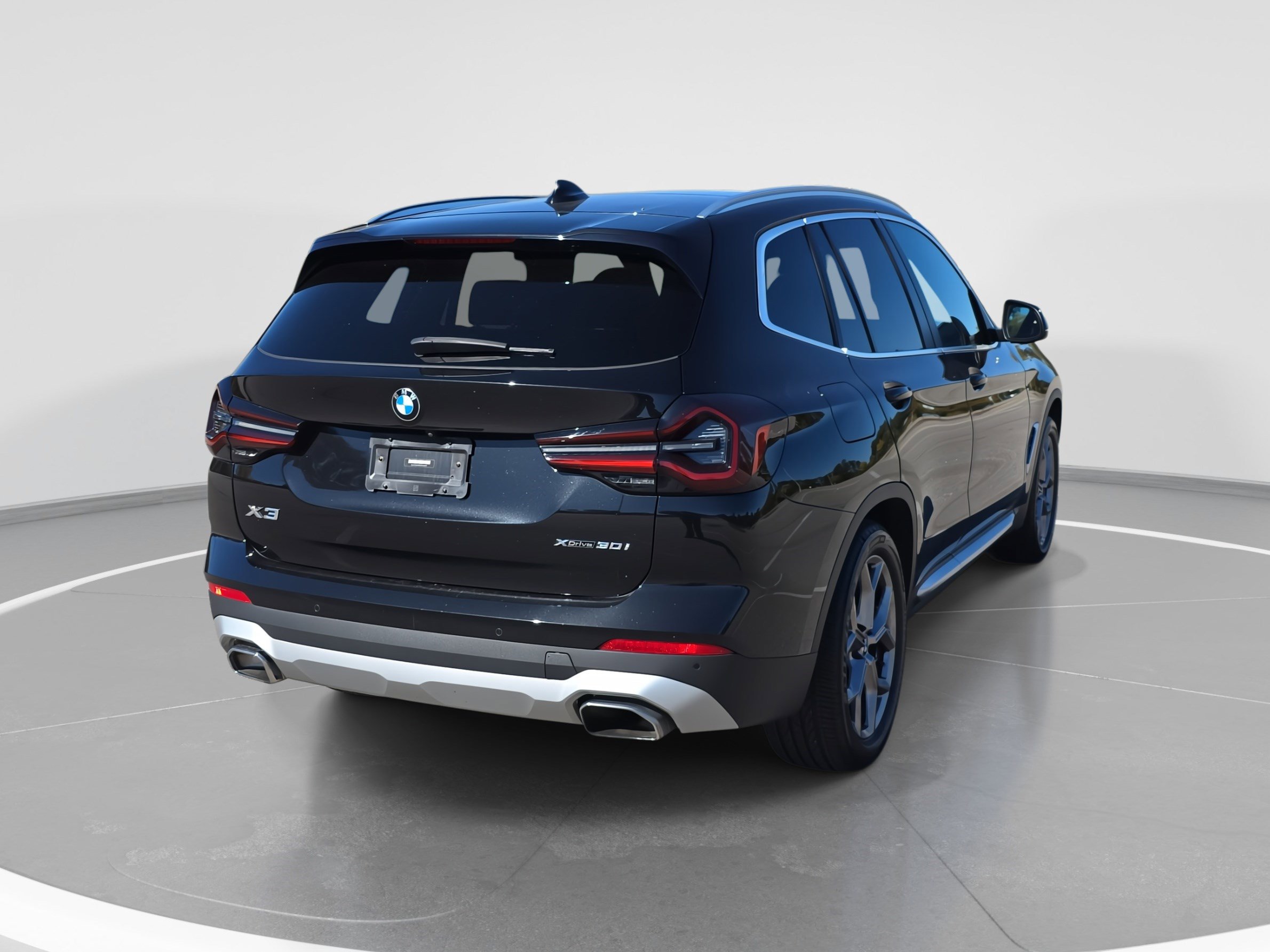Used 2022 BMW X3 xDrive30i w/ Premium Package 2 image 5