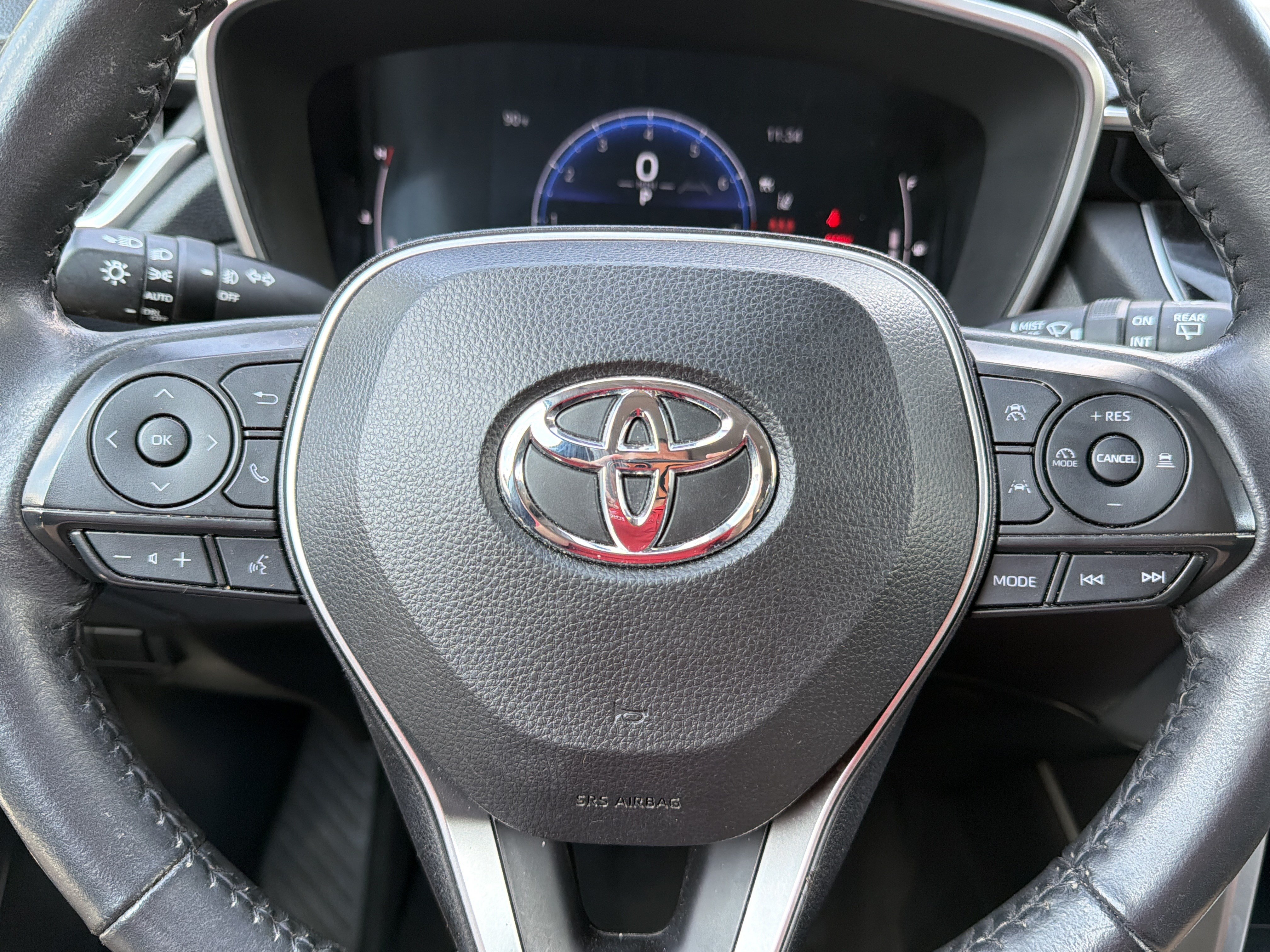Used 2023 Toyota Corolla Cross XLE FWD image 12
