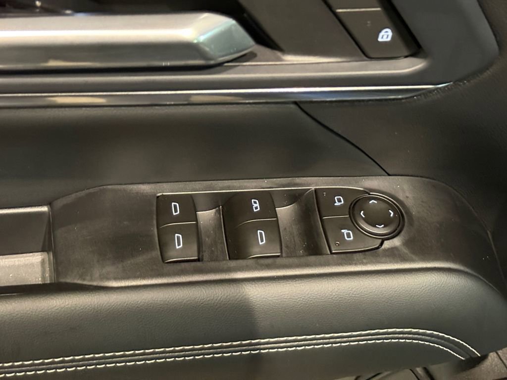 Used 2026 GMC Terrain Elevation w/ Elevation Premium Package image 15