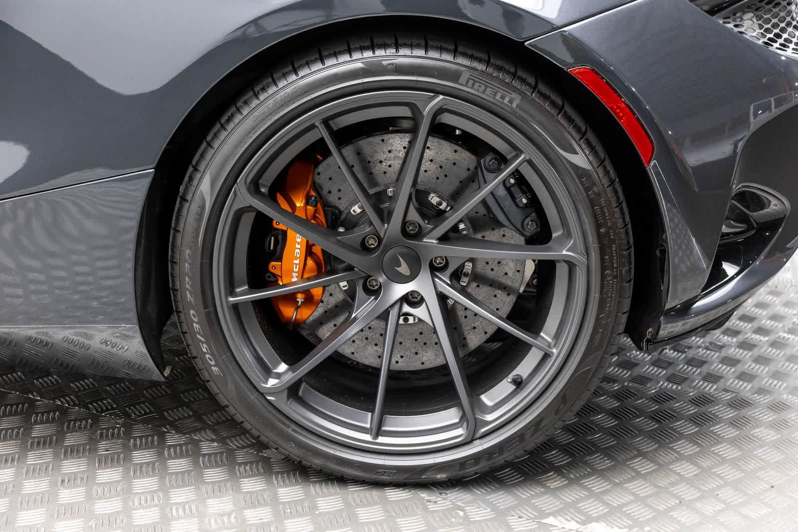 New 2026 McLaren 750S Spider RWD image 35