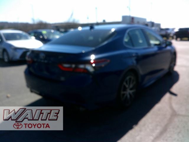 Used 2023 Toyota Camry SE video 2
