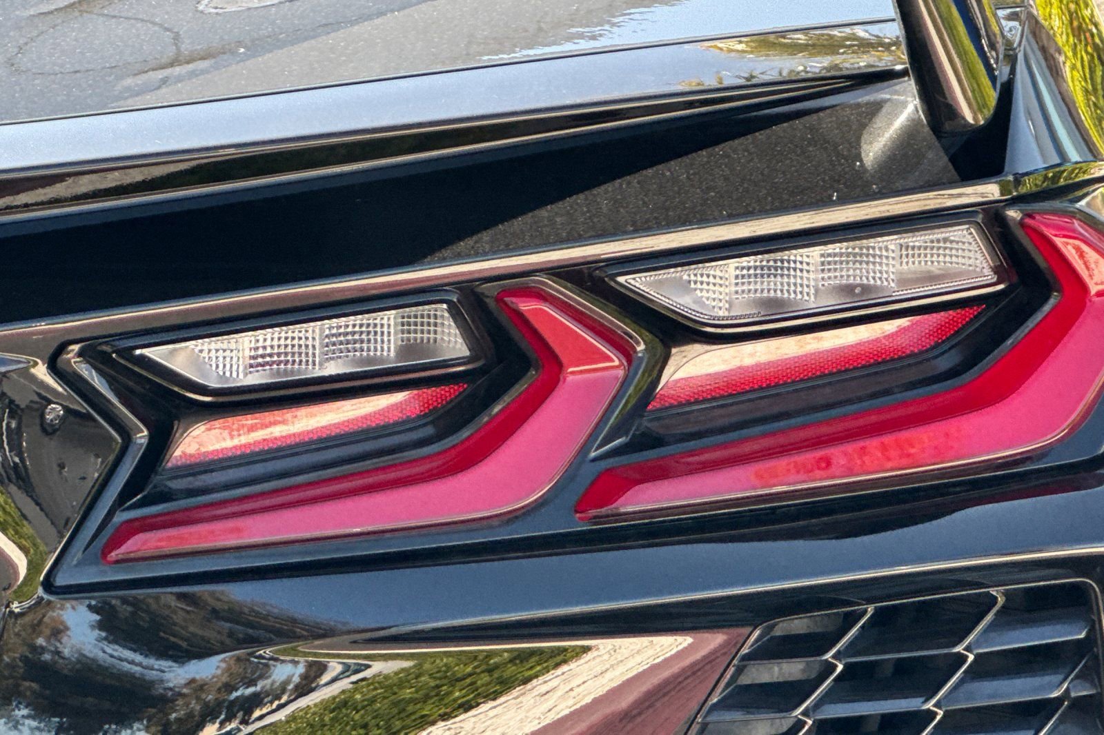 Used 2022 Chevrolet Corvette Stingray Premium Cpe w/ Z51 Performance Package image 50