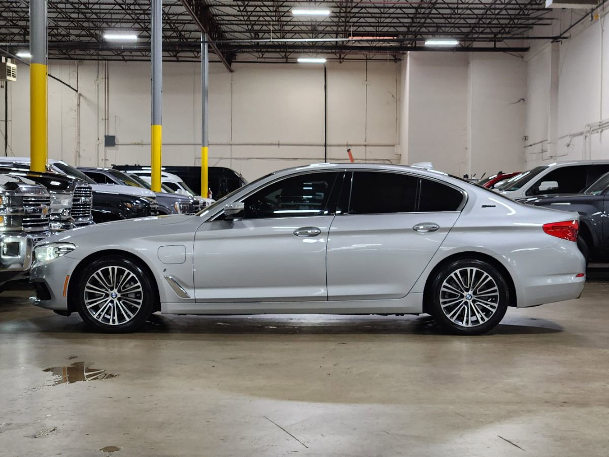 Used 2018 BMW 530e RWD image 5