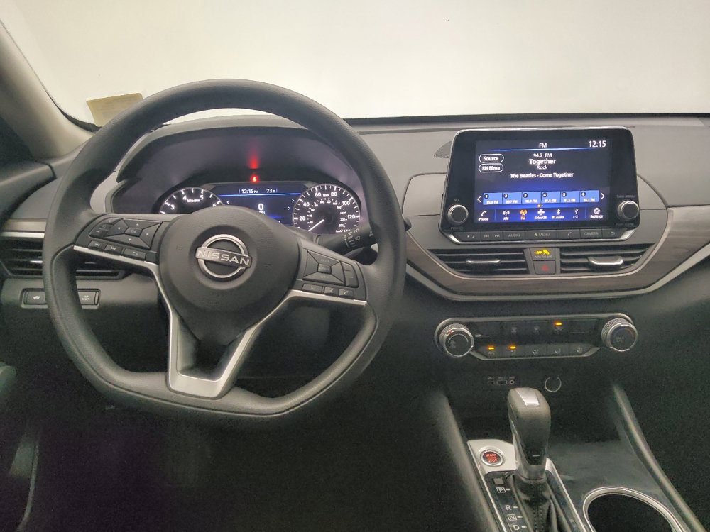 Used 2024 Nissan Altima 2.5 SV FWD image 22