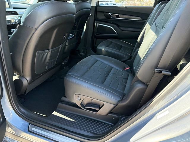 Used 2022 Kia Telluride SX w/ SX Prestige Package image 21