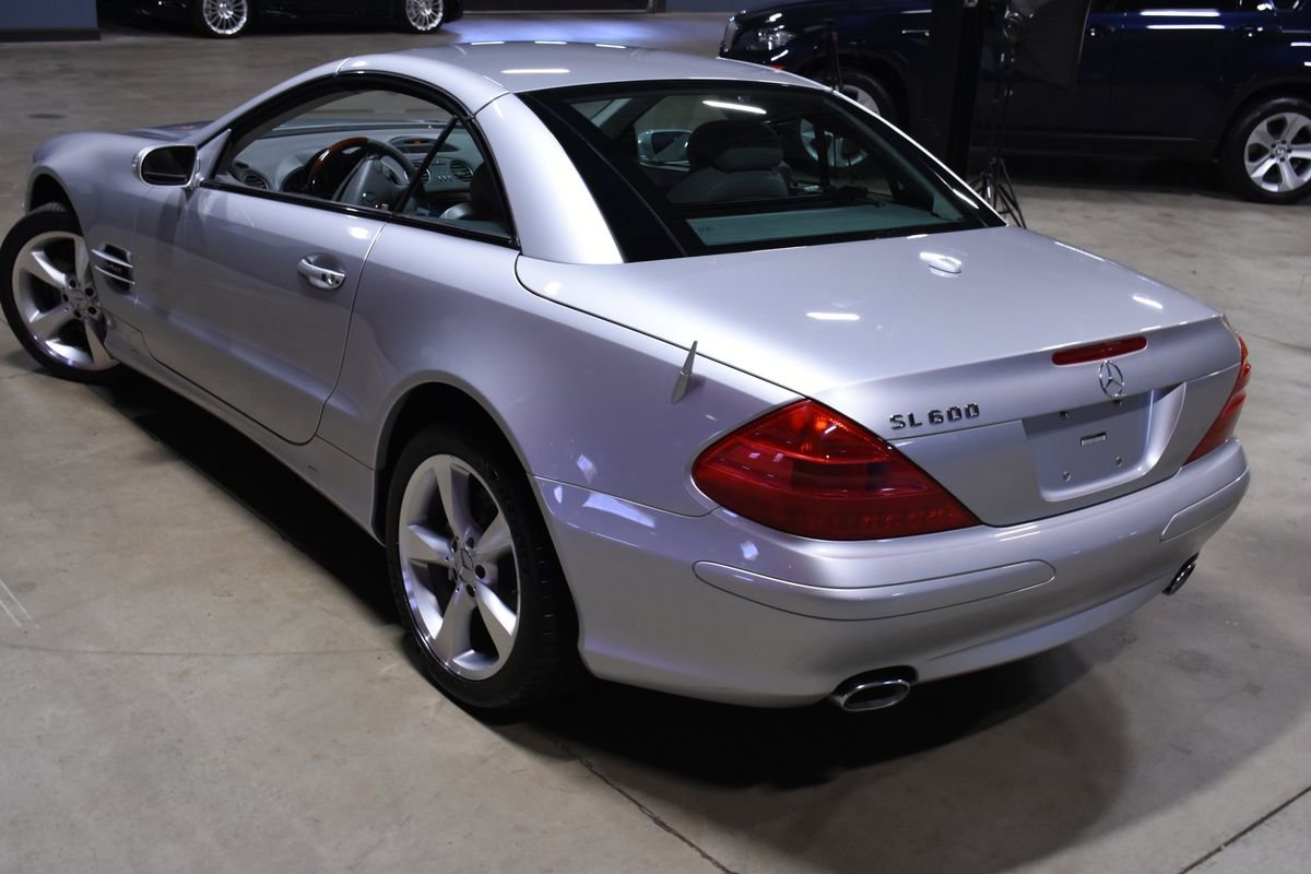 Used 2005 Mercedes-Benz SL 600 image 12