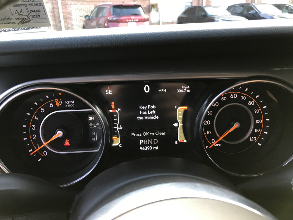 Used 2019 Jeep Wrangler Unlimited Sahara image 16