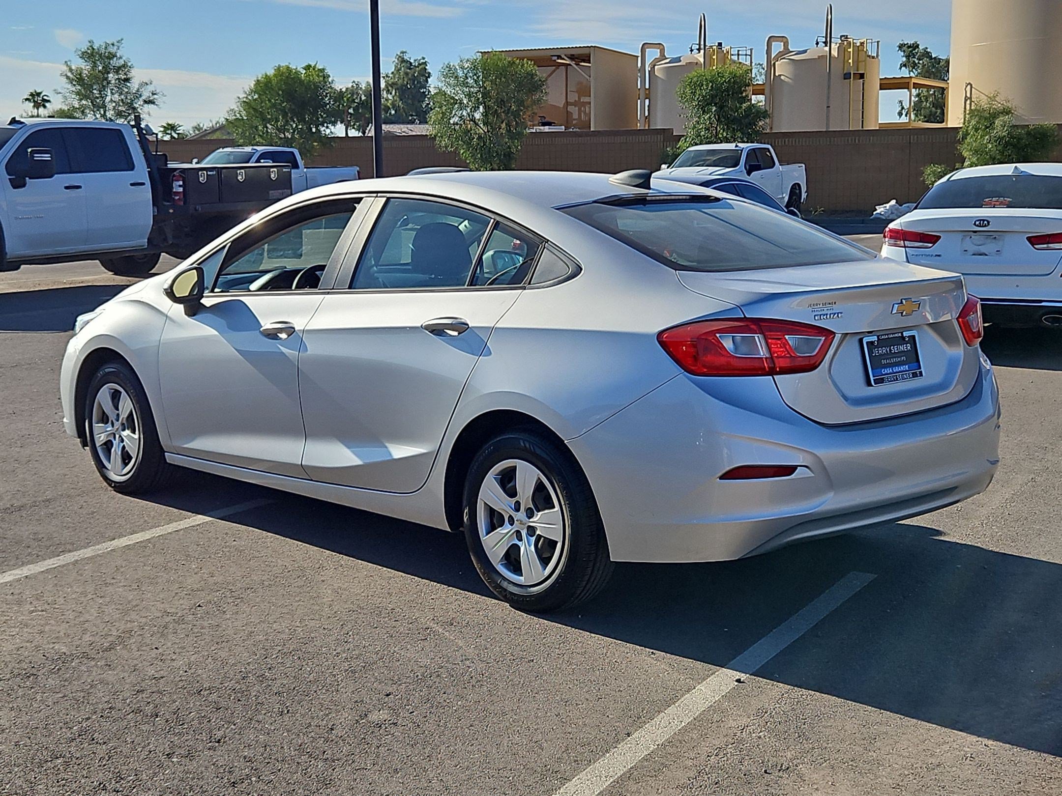 Certified 2017 Chevrolet Cruze LS FWD image 3