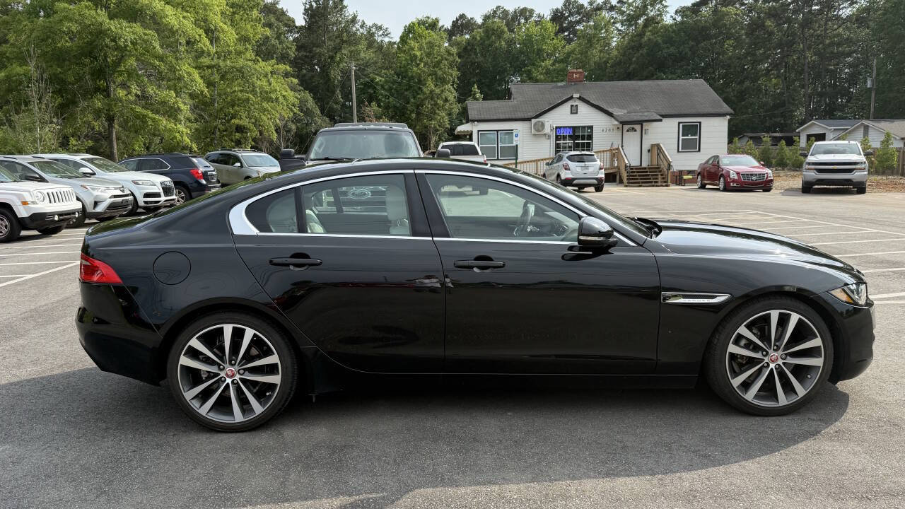 Used 2018 Jaguar XE Prestige RWD image 8