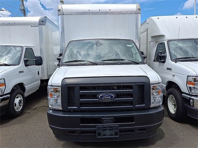 New 2024 Ford E-450 and Econoline 450 Super Duty w/ Driver's Safety Package RWD image 2