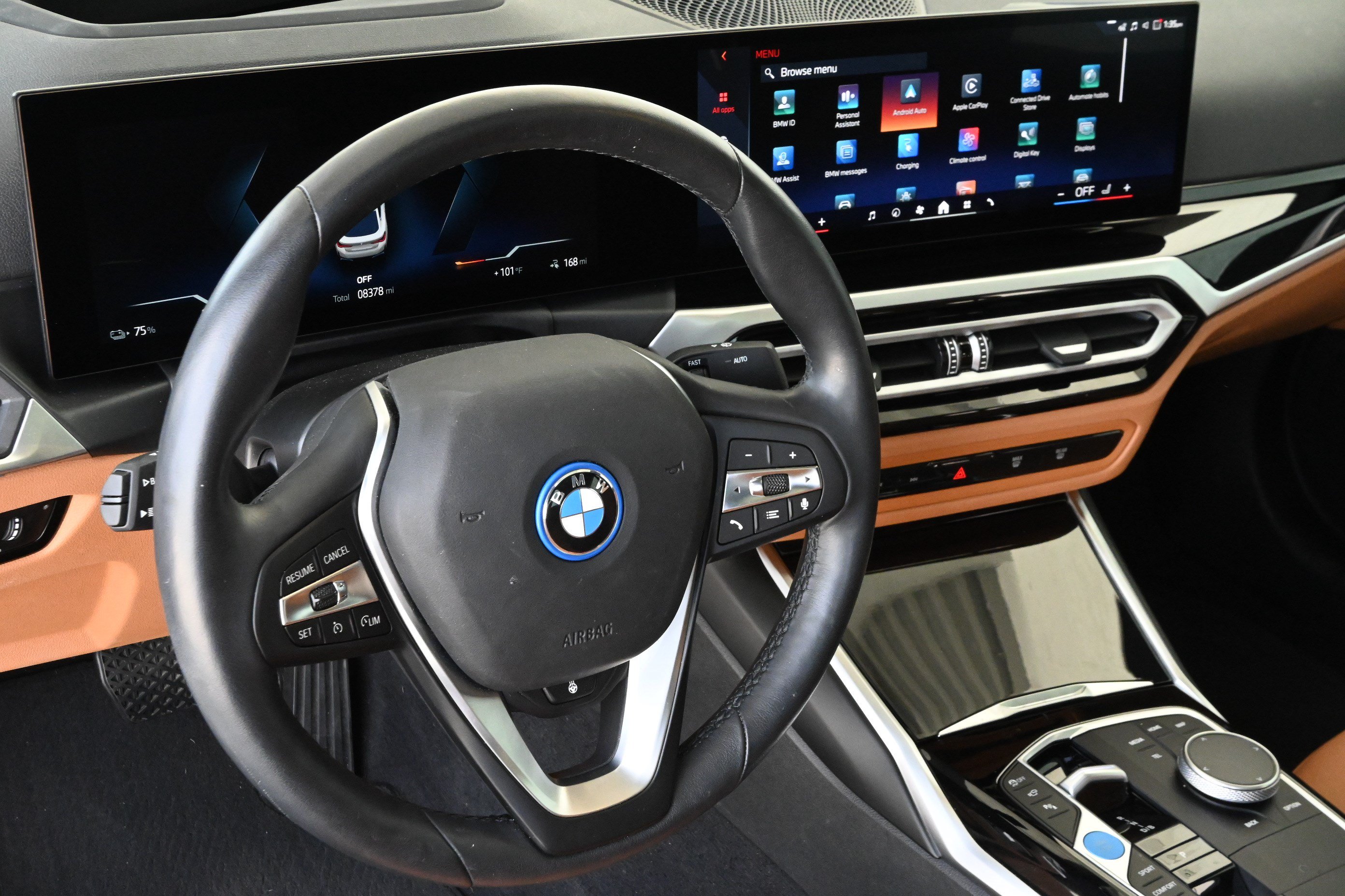 Used 2024 BMW i4 eDrive40 w/ Premium Package RWD image 14