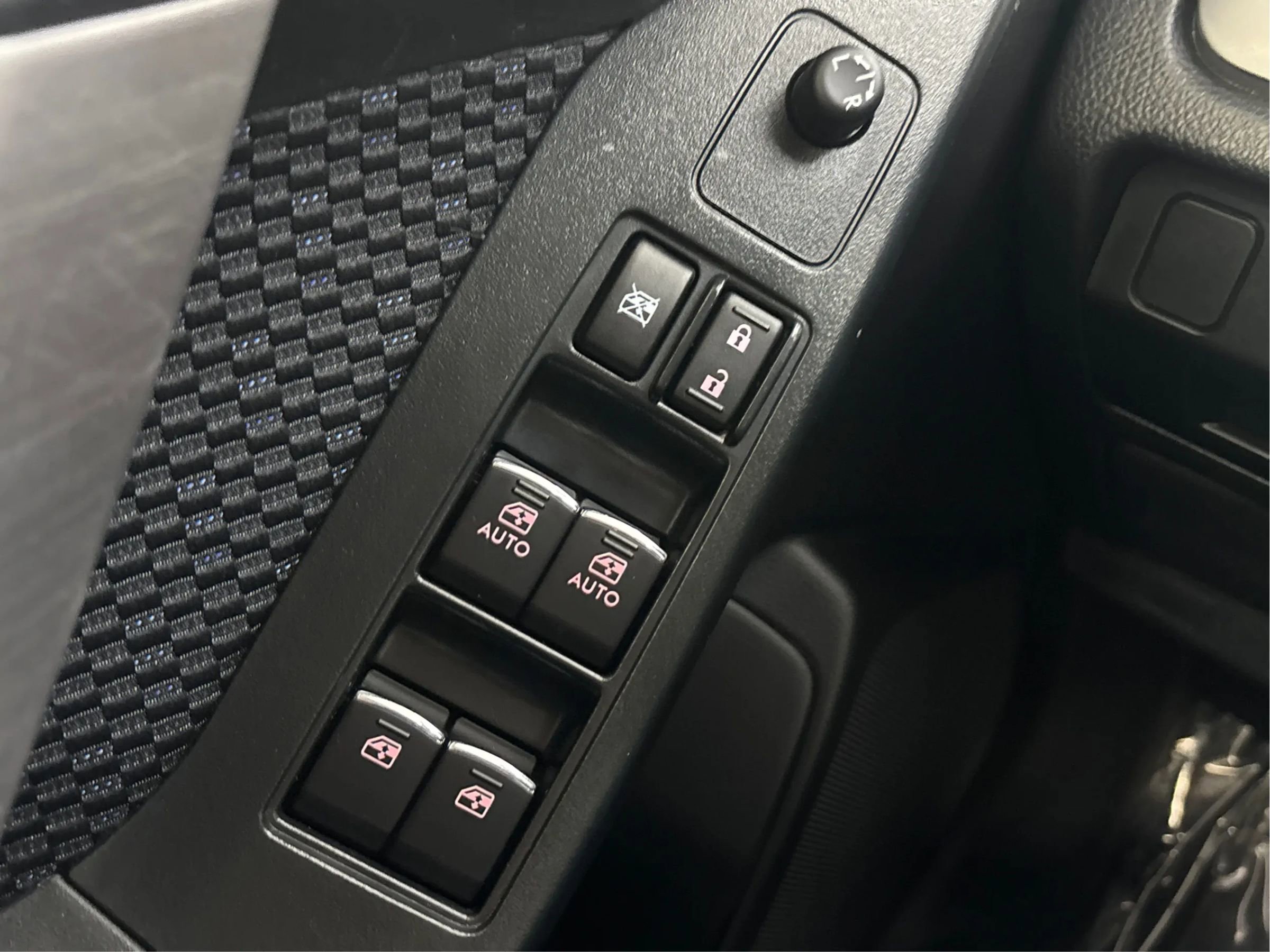 Used 2018 Subaru Forester 2.5i w/ Alloy Wheel Package image 38