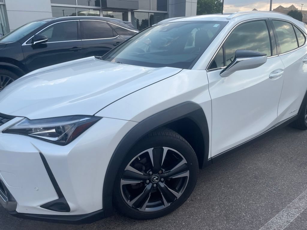 Used 2019 Lexus UX 250h w/ Premium Package AWD/4WD image 8